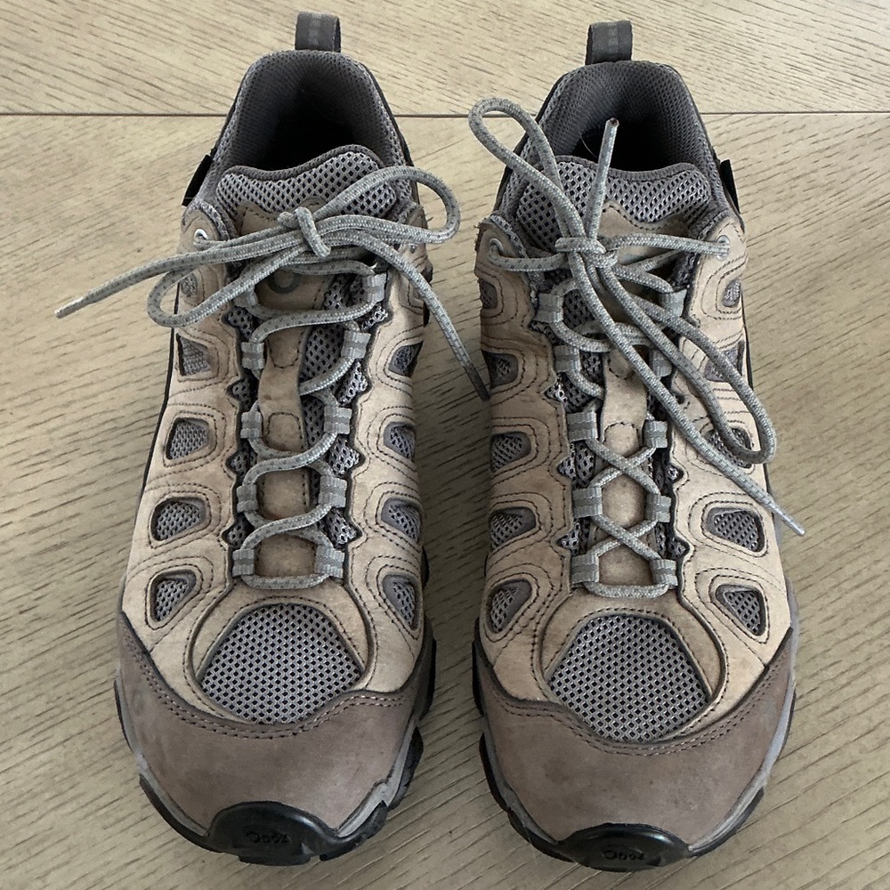Women’s Athletic Hiking Sneakers in Taupe and Gray